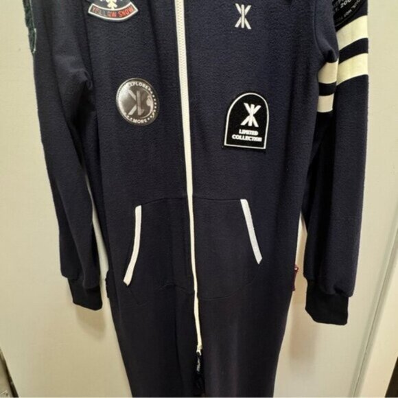 Onepiece Mountain Alps Patch Jumpsuit Unisex Designed in Norway Limited Edition - Picture 4 of 16